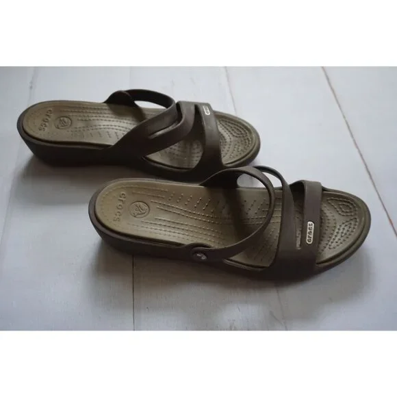 Crocs Women's Patricia Wedge Sandals in Brown - Size 8 - Picture 12 of 13